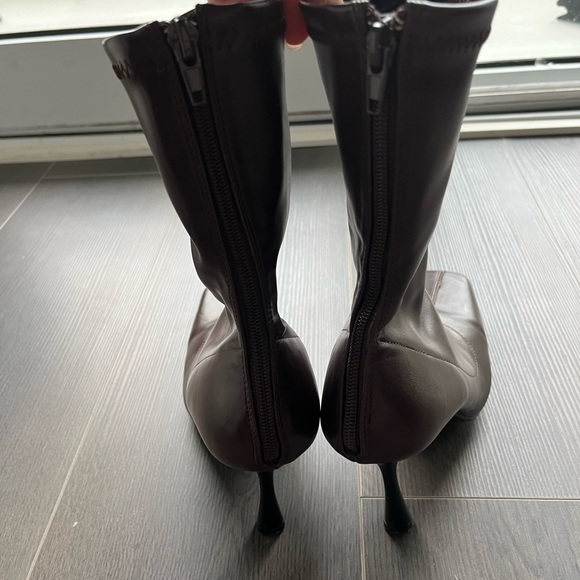 Brown heeled boots - Picture 3 of 4